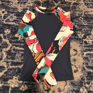 Billabong rash guard